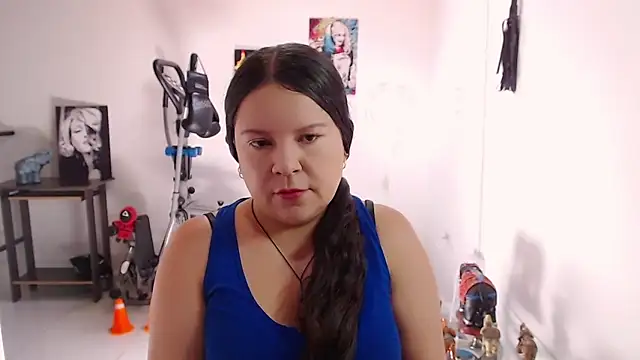 Snapshot of claryssa_ chatting on 05-15-26, 05:53 claryssa online show from 05-15-26, 05:53