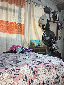Snapshot of Horny_kaylee chatting on 07-14-26, 10:48 Horny kaylee online show from 07-14-26, 10:48