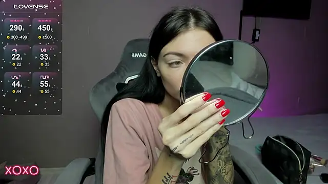 Snapshot of Mariella_Adamss chatting on 11-18-25, 12:53 Mariella Adamss online show from 11-18-25, 12:53