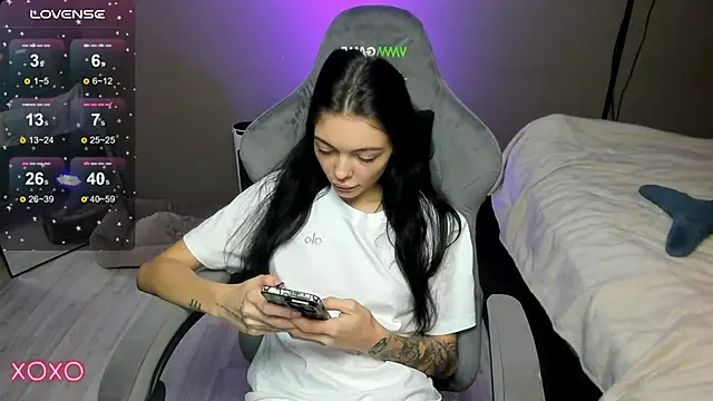 Snapshot of Mariella_Adamss chatting on 12-03-25, 01:09 Mariella Adamss online show from 12-03-25, 01:09