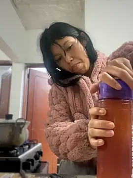 Snapshot of emily_rosse04 chatting on 10-29-25, 11:12 emily rosse04 online show from 10-29-25, 11:12