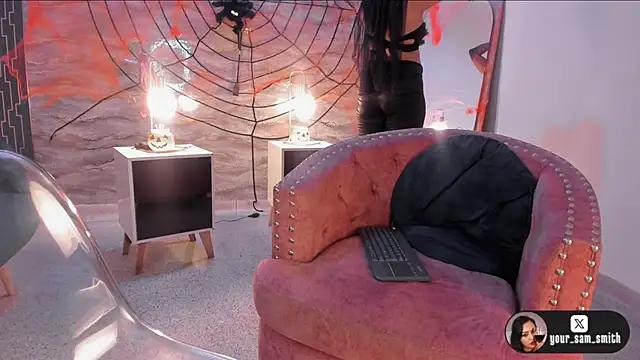 samara smithh online show from 10-31-25, 11:44