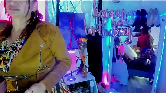 Snapshot of SheraHadee chatting on 03-07-25, 07:27 SheraHadee online show from 03-07-25, 07:27