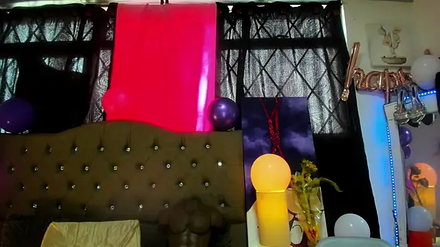 Snapshot of SheraHadee chatting on 03-20-25, 09:02 SheraHadee online show from 03-20-25, 09:02