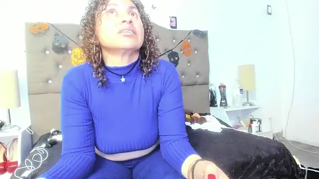 Snapshot of SheraHadee chatting on 11-03-25, 10:42 SheraHadee online show from 11-03-25, 10:42