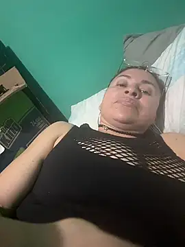 Snapshot of SheraHadee chatting on 11-08-25, 01:06 SheraHadee online show from 11-08-25, 01:06