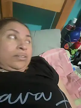 Snapshot of SheraHadee chatting on 11-12-25, 12:11 SheraHadee online show from 11-12-25, 12:11