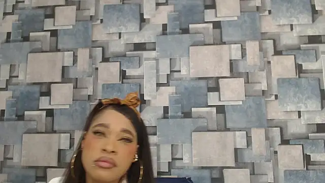 Snapshot of angel_dthroatt chatting on 11-26-25, 12:06 angel dthroatt online show from 11-26-25, 12:06