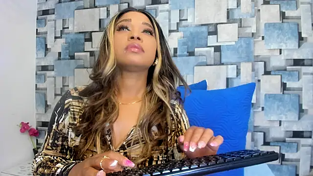 angel dthroatt online show from 05-25-26, 12:11
