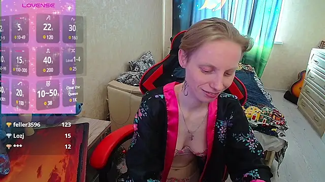 Alexis Gordon online show from 02-26-25, 02:25