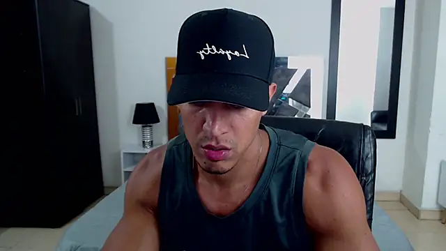 Frank heaven01 online show from 01-15-25, 01:34