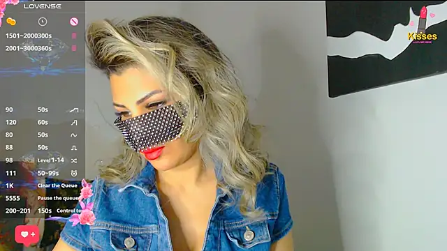 Turkish Latina online show from 02-28-25, 10:17