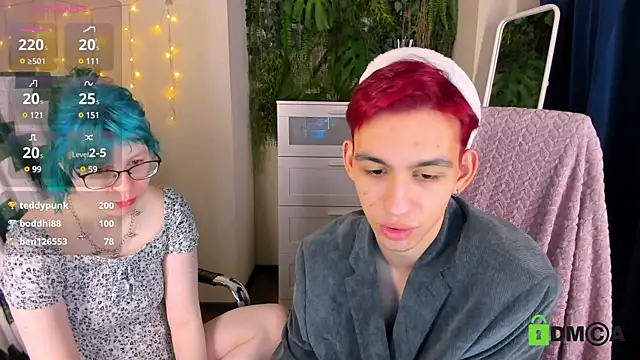 Snapshot of Melissa_Wells chatting on 01-01-25, 12:00 Melissa Wells online show from 01-01-25, 12:00