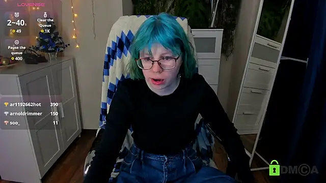 Snapshot of Melissa_Wells chatting on 01-03-25, 12:43 Melissa Wells online show from 01-03-25, 12:43