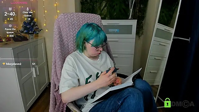 Snapshot of Melissa_Wells chatting on 01-04-25, 11:38 Melissa Wells online show from 01-04-25, 11:38