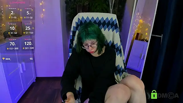 Snapshot of Melissa_Wells chatting on 01-17-25, 11:40 Melissa Wells online show from 01-17-25, 11:40