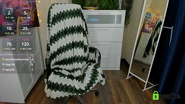 Snapshot of Melissa_Wells chatting on 02-19-25, 08:44 Melissa Wells online show from 02-19-25, 08:44