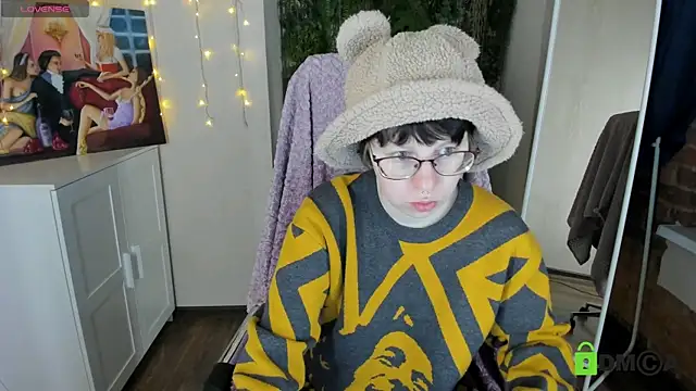 Snapshot of Melissa_Wells chatting on 10-04-25, 09:46 Melissa Wells online show from 10-04-25, 09:46