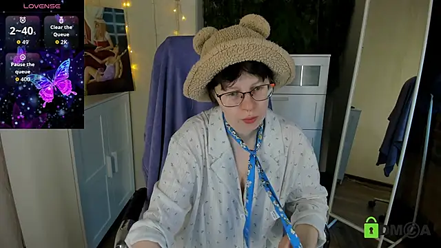 Snapshot of Melissa_Wells chatting on 10-08-25, 07:17 Melissa Wells online show from 10-08-25, 07:17