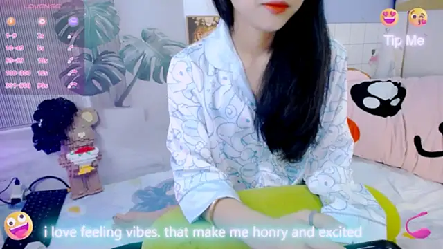 Ly   online show from 02-11-26, 03:11