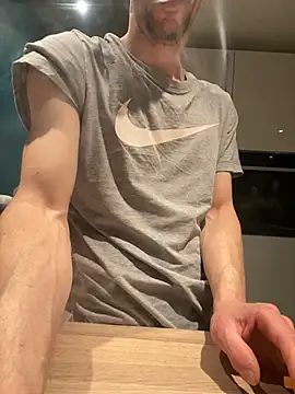 Maxthekid online show from 03-23-25, 12:04