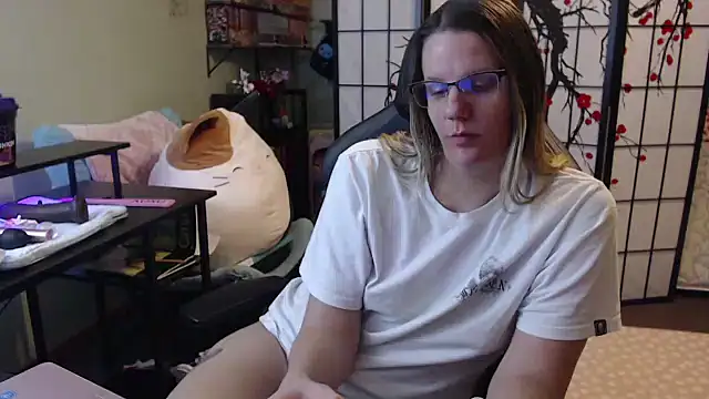 Sarahtineke online show from 02-03-26, 10:59