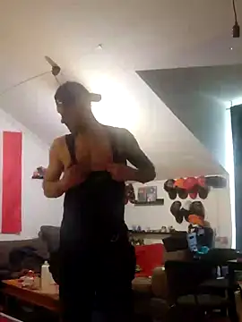 Snapshot of eltoulou chatting on 01-24-25, 12:31 eltoulou online show from 01-24-25, 12:31