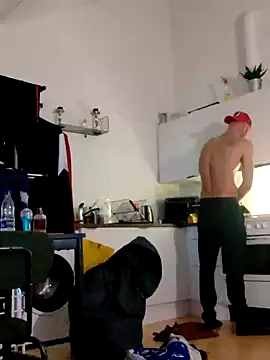 Snapshot of eltoulou chatting on 02-08-25, 01:54 eltoulou online show from 02-08-25, 01:54