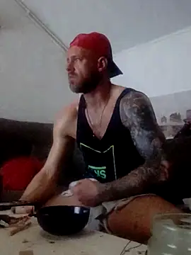 Snapshot of eltoulou chatting on 03-21-25, 02:07 eltoulou online show from 03-21-25, 02:07