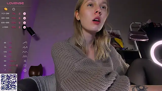 Snapshot of _alexanotitle chatting on 12-11-24, 01:05 alexanotitle online show from 12-11-24, 01:05