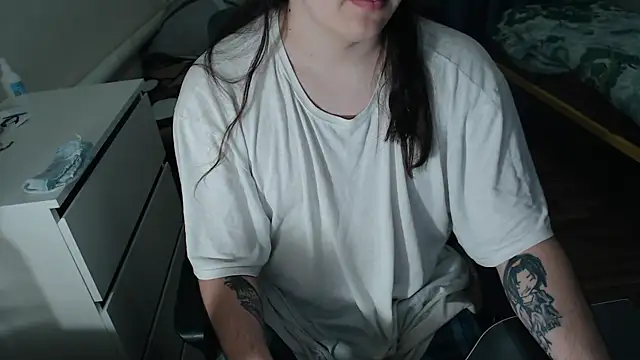 EvaMiron online show from 11-11-25, 11:27