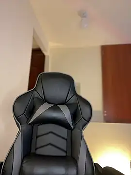 Snapshot of gretta_kler1 chatting on 01-23-25, 12:52 gretta kler1 online show from 01-23-25, 12:52