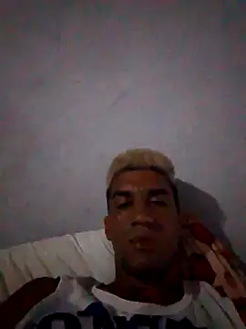 Snapshot of fieltoprj1 chatting on 01-08-25, 10:06 fieltoprj1 online show from 01-08-25, 10:06