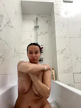 deliaroyal online show from 10-05-25, 03:10