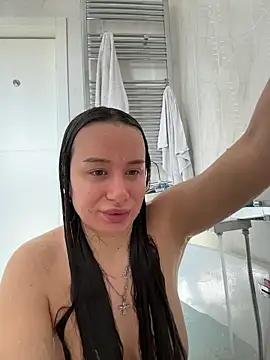 deliaroyal online show from 03-26-26, 12:44