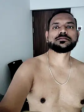 Snapshot of lovbombayduck11 chatting on 09-17-25, 03:52 lovbombayduck11 online show from 09-17-25, 03:52