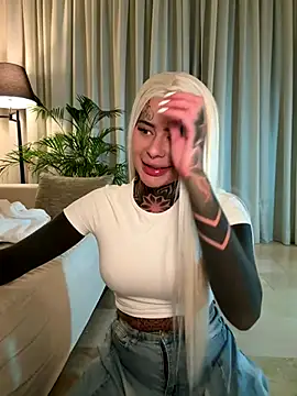 Snapshot of bambixboo chatting on 11-22-25, 10:42 bambixboo online show from 11-22-25, 10:42