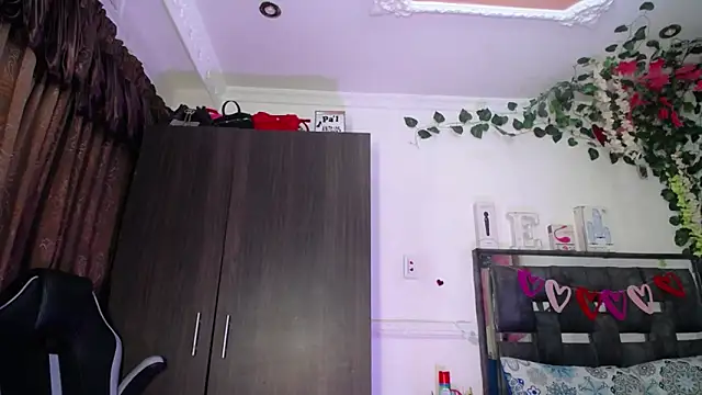 emma hoot1 online show from 03-14-25, 12:10