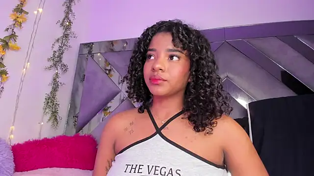 Iris hott1 online show from 12-27-24, 03:09