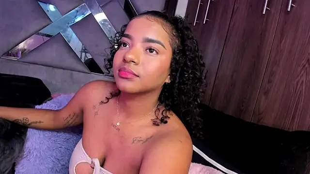 Iris hott1 online show from 01-28-25, 06:38