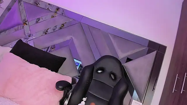 Iris hott1 online show from 03-09-25, 01:46