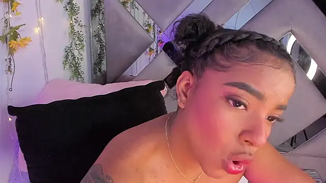 Iris hott1 online show from 03-16-25, 04:41