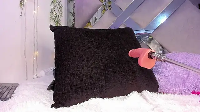 Iris hott1 online show from 03-23-25, 04:38