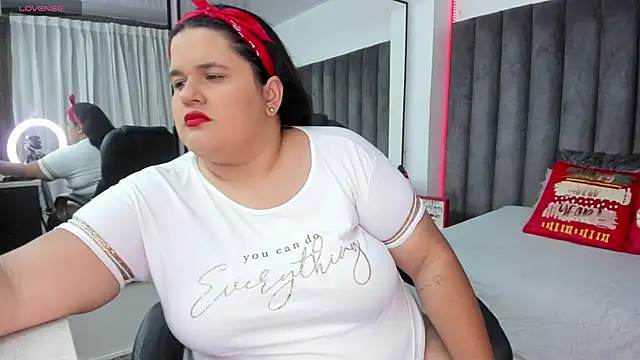 natalia curvy1 online show from 12-17-24, 07:26