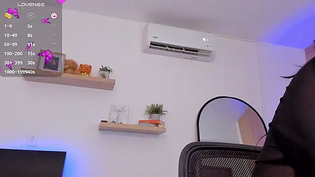 Snapshot of rose_saenz chatting on 02-01-25, 01:02 rose saenz online show from 02-01-25, 01:02