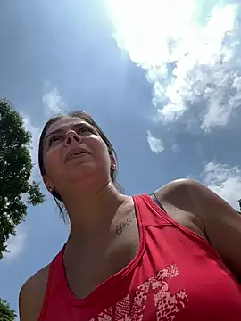 Snapshot of Yuliana016 chatting on 01-31-25, 06:25 Yuliana016 online show from 01-31-25, 06:25