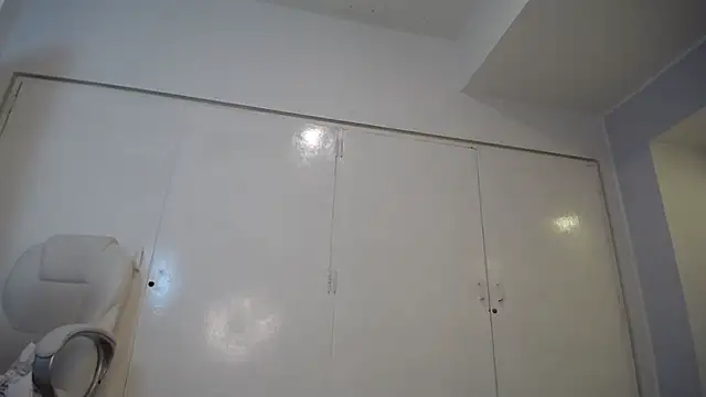 genesis moretz online show from 12-21-24, 07:03