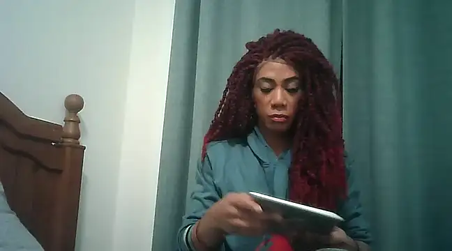 Snapshot of CaramelDipper chatting on 12-11-24, 11:54 CaramelDipper online show from 12-11-24, 11:54