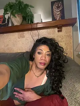 Snapshot of CaramelDipper chatting on 02-12-26, 03:40 CaramelDipper online show from 02-12-26, 03:40