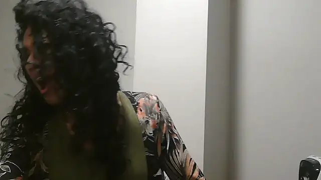 Snapshot of CaramelDipper chatting on 03-15-26, 02:39 CaramelDipper online show from 03-15-26, 02:39